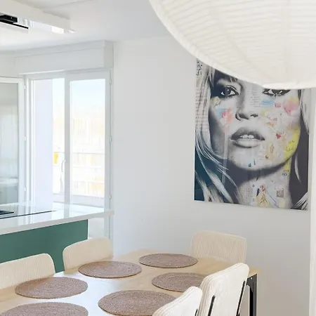 Moderne&spacieux - 6 Pers, Parking Privé, Métro 5min Direct Centre-ville, Checkin Autonome, Wifi- Idéal Sejour Pro, Touristique, Entre Amis Ou Famille