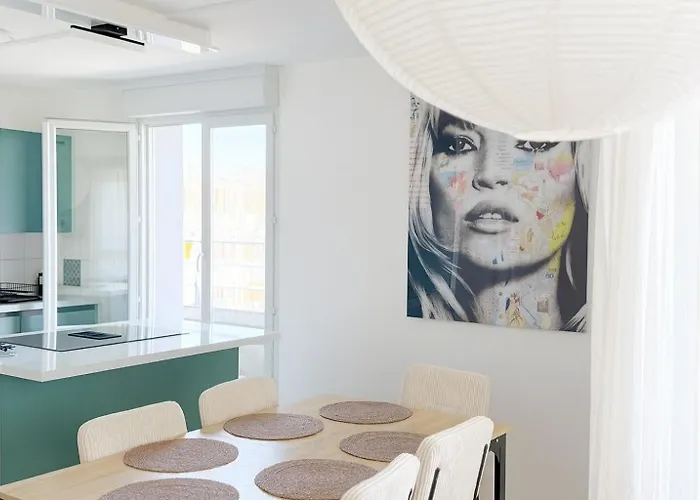 Moderne&spacieux - 6 Pers, Parking Privé, Métro 5min Direct Centre-ville, Checkin Autonome, Wifi- Idéal Sejour Pro, Touristique, Entre Amis Ou Famille